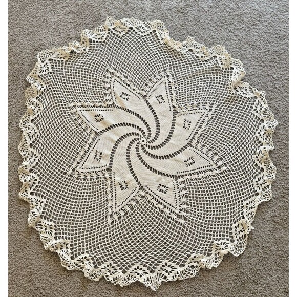 VINTAGE Handmade Beige Round Crochet Table Doily 38" - Picture 5 of 6